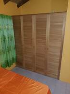 Cozy Getaway In New Harbor village