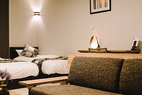 Grand Base Karatsuekiminami