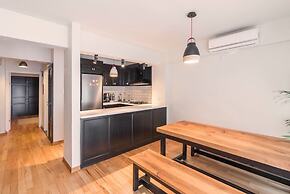 City Style Penthouse in Downtown