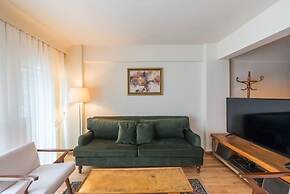 City Style Penthouse in Downtown