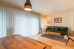 City Style Penthouse in Downtown