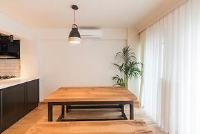 City Style Penthouse in Downtown