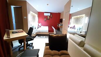 The Red Velvet Hotel