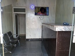 Unique Didis Royal Hotel & Suites
