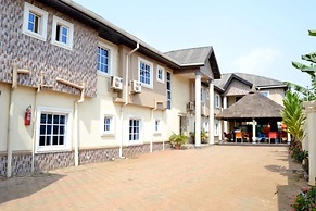 Unique Didis Royal Hotel & Suites
