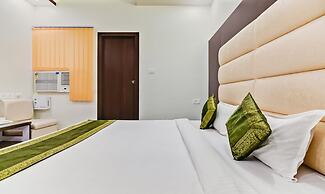 Treebo Resto- Near Lucknow Railway Station