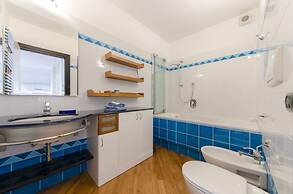 JOIVY nel Cuore del Porto Antico a Genova