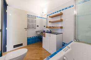 JOIVY nel Cuore del Porto Antico a Genova