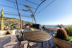 Altido Astonishing Sea View Apartment in Verezzi