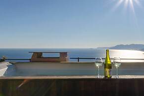 JOIVY Astonishing Sea View Apartment in Verezzi