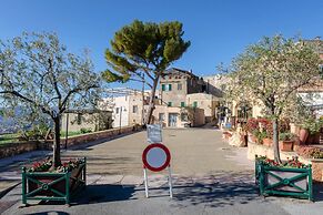 JOIVY Astonishing Sea View Apartment in Verezzi