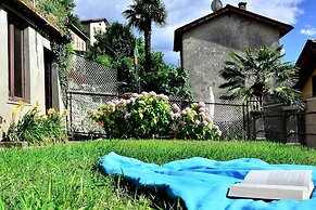 JOIVY Grandpa Rock House