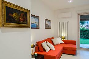 JOIVY Golf Garlenda - Charming Villa Guest House