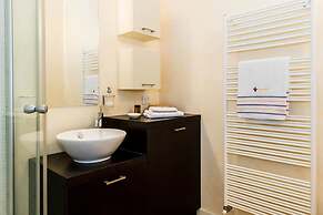 JOIVY Stylish Flat w/ Garden