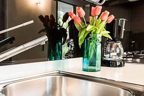 JOIVY Stylish Flat w/ Garden