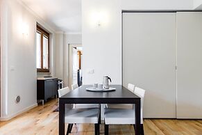 JOIVY Stylish Flat w/ Garden