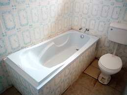 Magreth Event Centre & Hotel