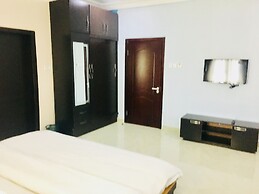 Milestone Hotel Annex