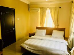 Milestone Hotel Annex