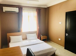 Milestone Hotel Annex