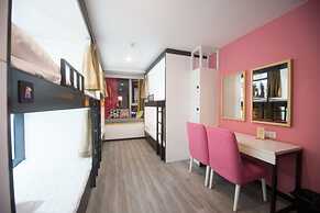 T&Q Hostel Broad and Narrow Alley Branch