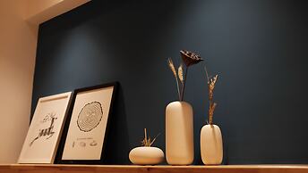 T&Q Hostel Broad and Narrow Alley Branch