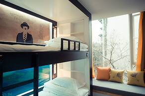 T&Q Hostel Broad and Narrow Alley Branch