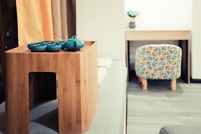 T&Q Hostel Broad and Narrow Alley Branch