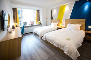 T&Q Hostel Broad and Narrow Alley Branch