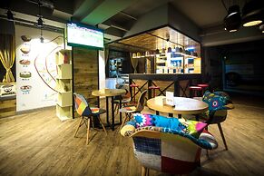 T&Q Hostel Broad and Narrow Alley Branch