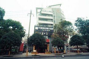 T&Q Hostel Broad and Narrow Alley Branch