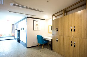 T&Q Hostel Broad and Narrow Alley Branch