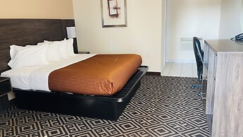 Falls Lodge and Suites