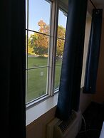 Falls Lodge and Suites