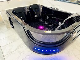 Falls Lodge and Suites