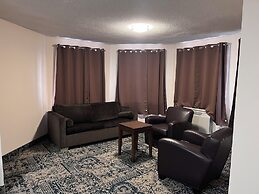 Falls Lodge and Suites