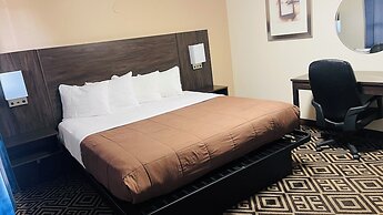 Falls Lodge and Suites