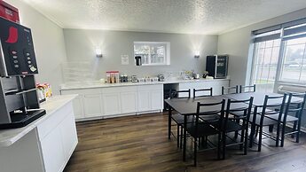 Falls Lodge and Suites