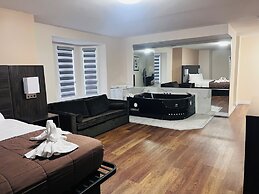 Falls Lodge and Suites