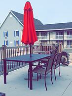 Falls Lodge and Suites