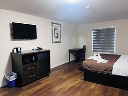 Falls Lodge and Suites