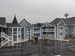 Falls Lodge and Suites