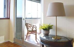 Pardal Apartment by JC