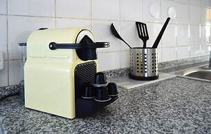 Pardal Apartment by JC