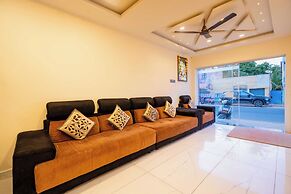 Hotel NNP Grand