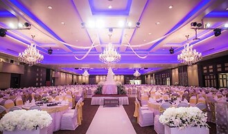 Jolly Suites Petkasem