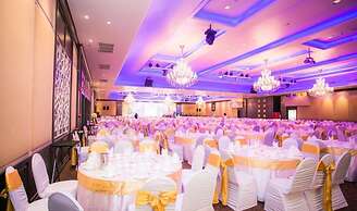 Jolly Suites Petkasem