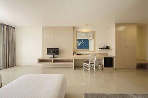 Jolly Suites Petkasem