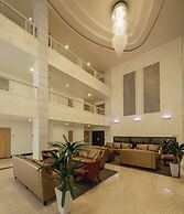 Jolly Suites Petkasem
