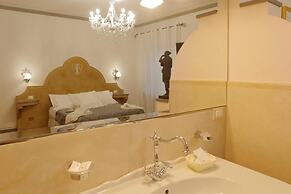 Palazzo Mari Suite & Rooms